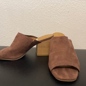 Universal Threads Women’s Sandals